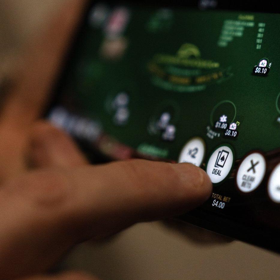 Laundering of fentanyl cash linked to online betting sites, intelligence agency warns